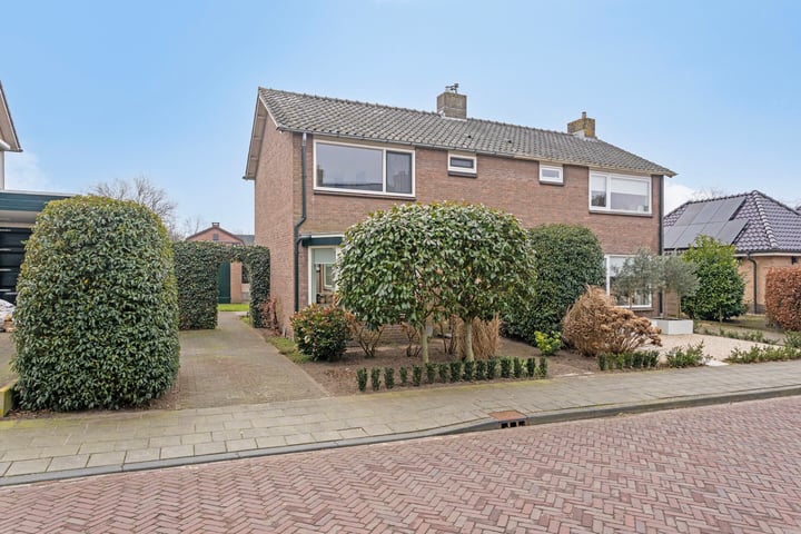 Waardenborchstraat 3 in Holten foto