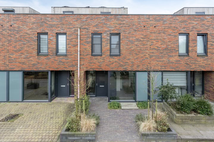 Waardenburgstraat 85 in Tilburg