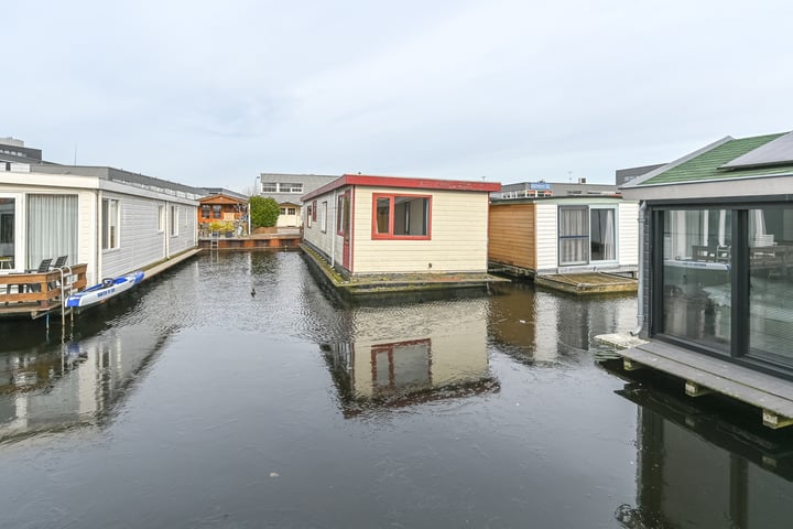 Waarderhaven 34 in Haarlem foto