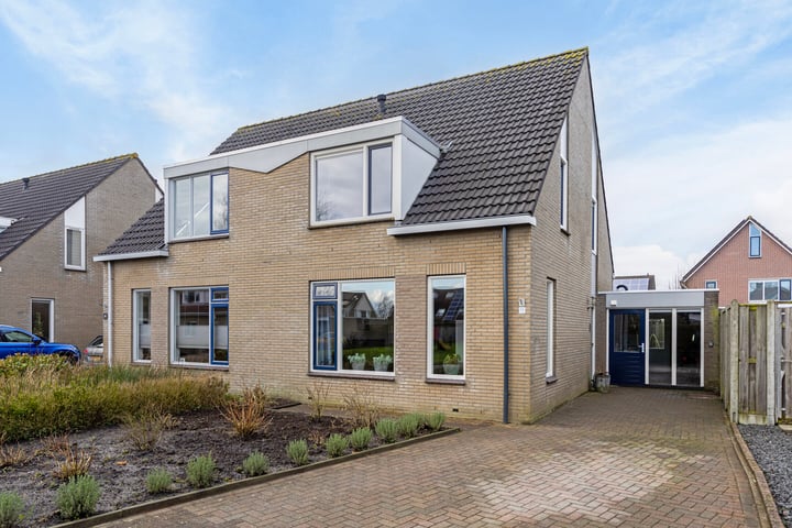 Waarman 19 in Winsum foto