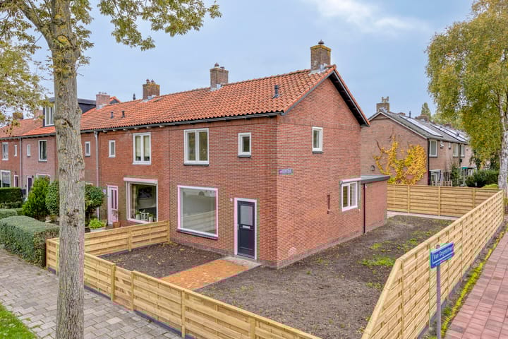 Wabenstraat 1 in Hoorn foto