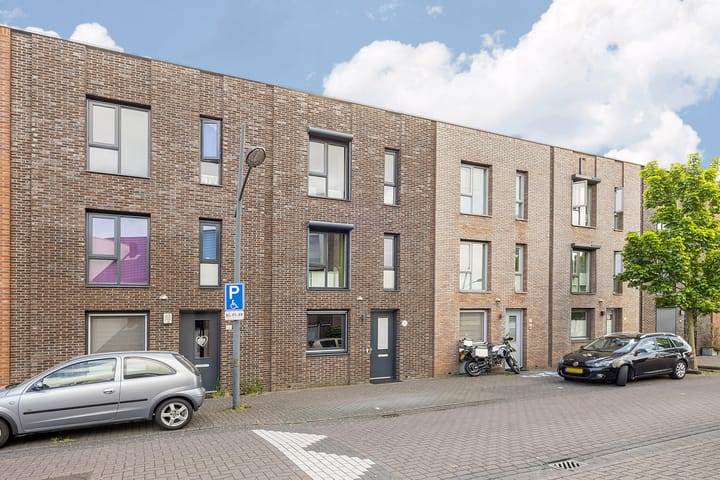 Wachtspoor 10 in Assendelft foto
