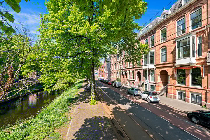 Waldeck Pyrmontkade 932 in 's-Gravenhage foto