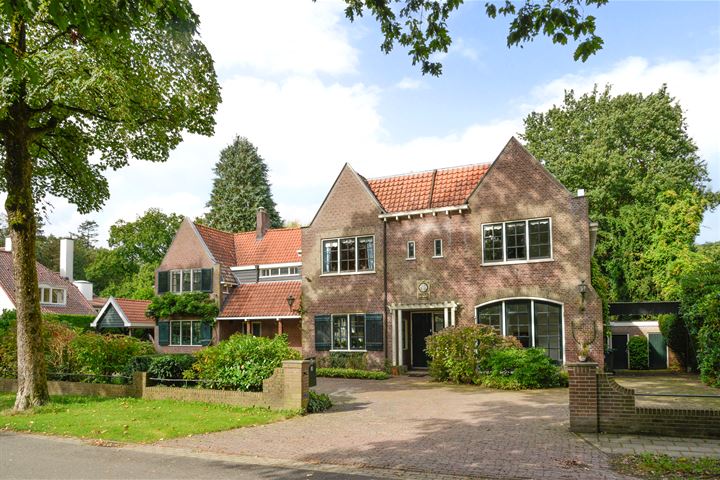 Waldeck Pyrmontlaan 20 in Baarn foto