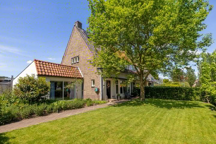 Waldeck Pyrmontlaan 8 in Doorwerth foto