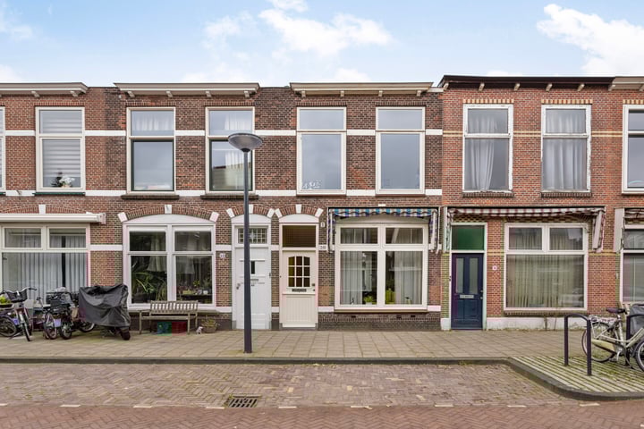 Waldeck Pyrmontstraat 38 in Leiden foto