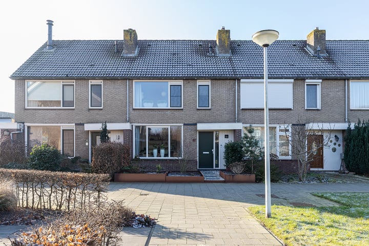 Walmolen 67 in Papendrecht foto