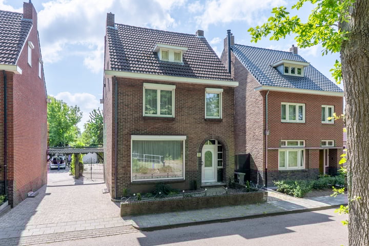 Walstraat 3 in Urmond foto