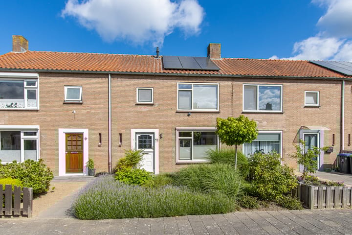 Waluwestraat 21 in Zaltbommel foto