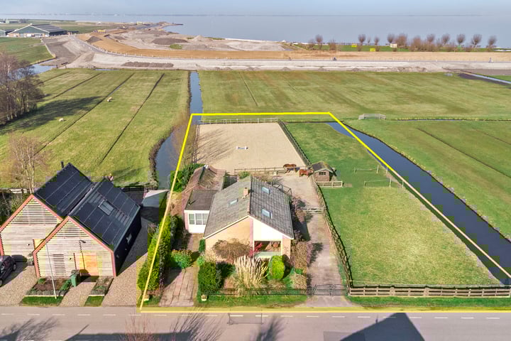 Warder 109 in Warder foto