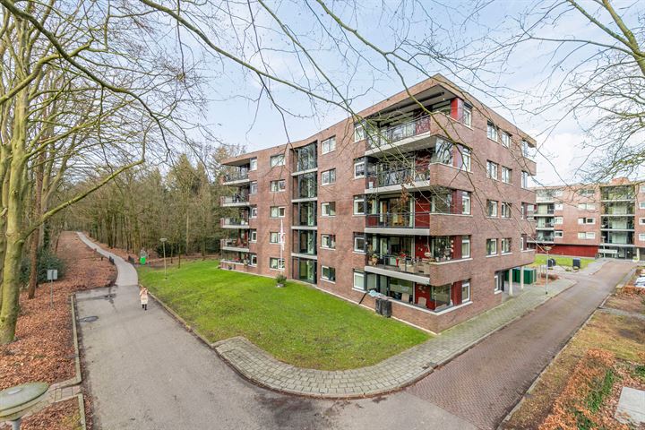 Warmeerweg 328 in Emmen foto