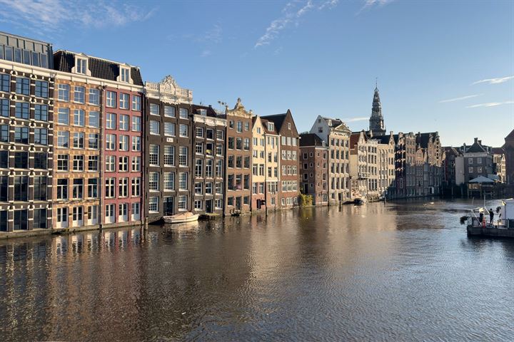 Warmoesstraat 34E in Amsterdam foto