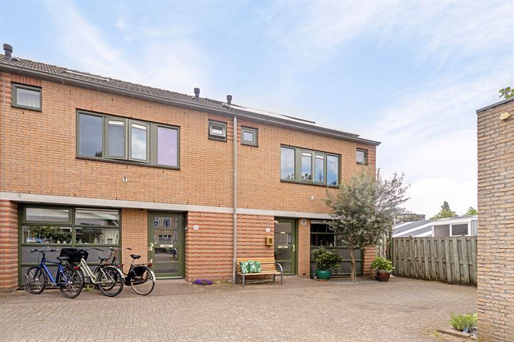 Warmoezierskade 10a in Gouda foto
