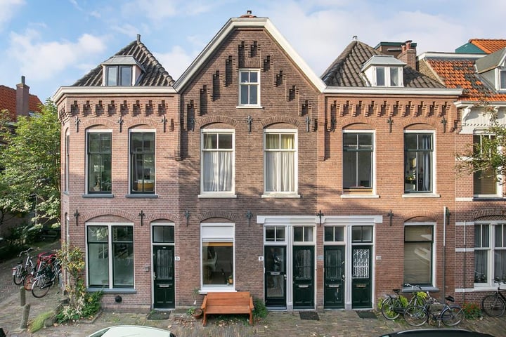 Warmoezierstraat 11 in Delft foto