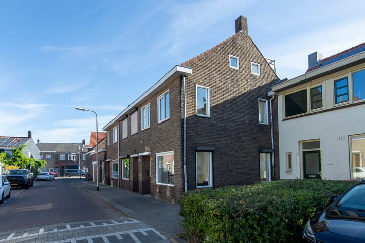 Wassenaerlaan 6 in Tilburg foto