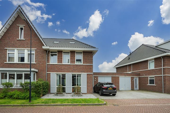 Waterdorp 122 in Beuningen Gld foto