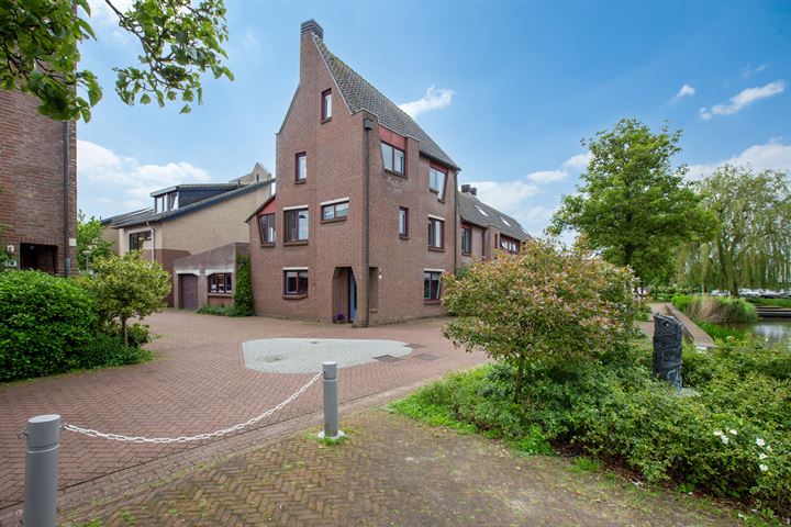 Waterkade 14 in Alphen aan den Rijn foto