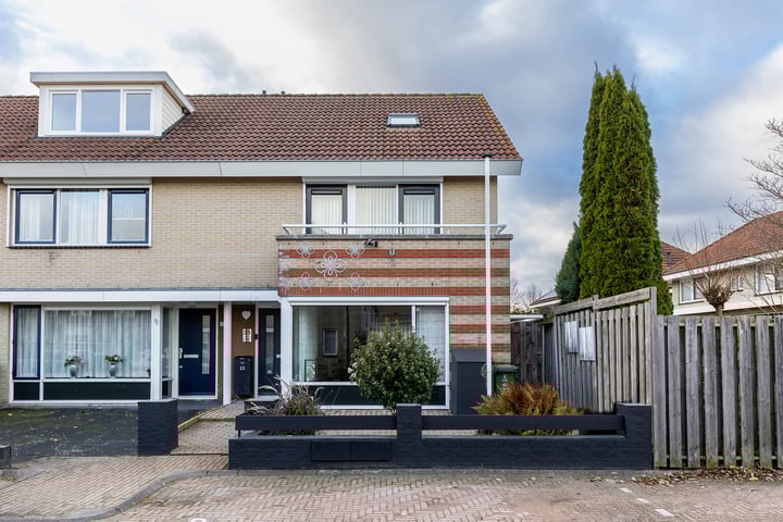 Waterlelie 23 in Bovenkarspel foto