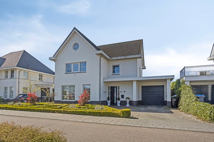Waterleliesingel 35 in Helmond foto