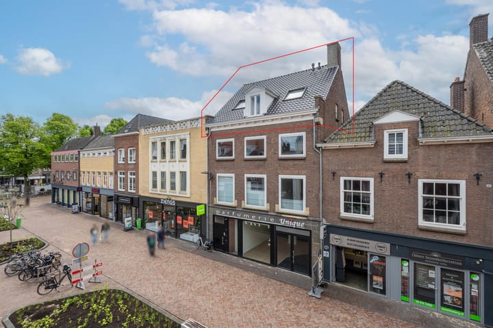 Waterstraat 17b in Tiel foto