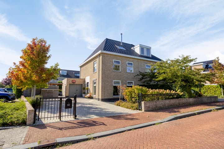 Wederiklaan 60 in Lelystad foto