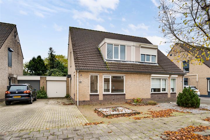 Weefsterstraat 28 in Roermond foto