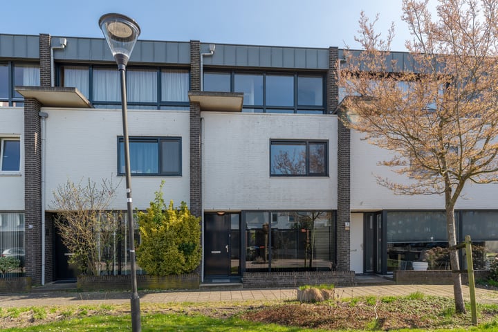 Weegbree 85 in 's-Hertogenbosch foto