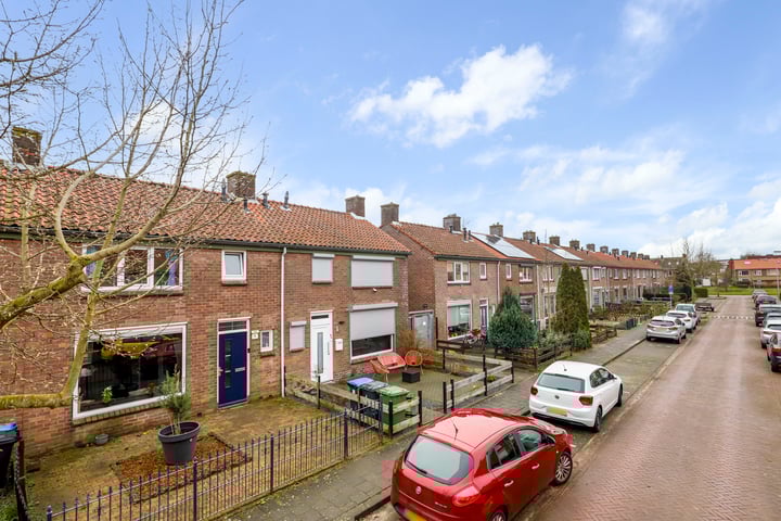Weegbreestraat 13 in Arnhem foto