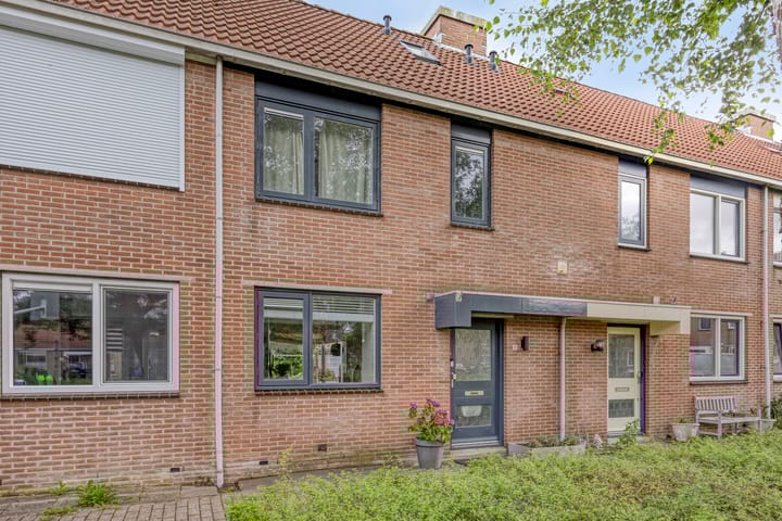 Weegbreestraat 8 in Purmerend foto