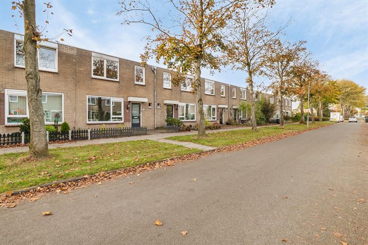 Weegschaal 56 in Hoogezand foto