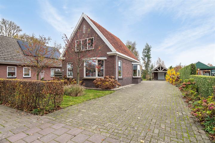 Weerdingerkanaal ZZ 63 in Nieuw-Weerdinge foto