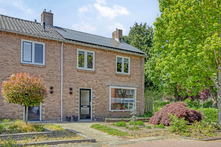 Weerinkstraat 7 in Denekamp foto