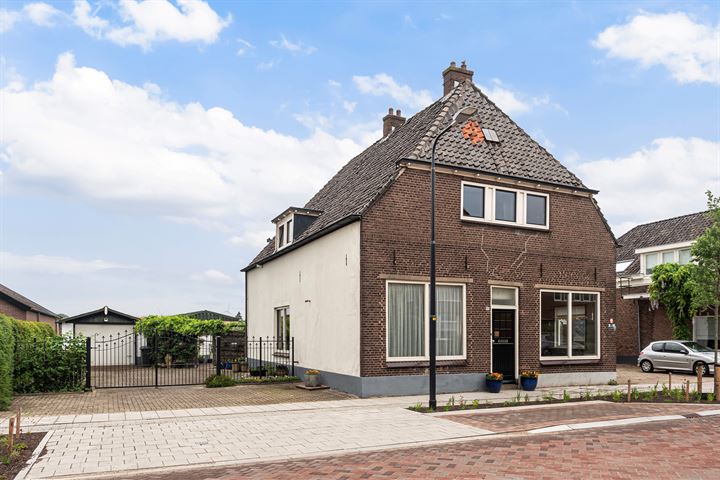 Weg naar Voorst 96 in Zutphen foto
