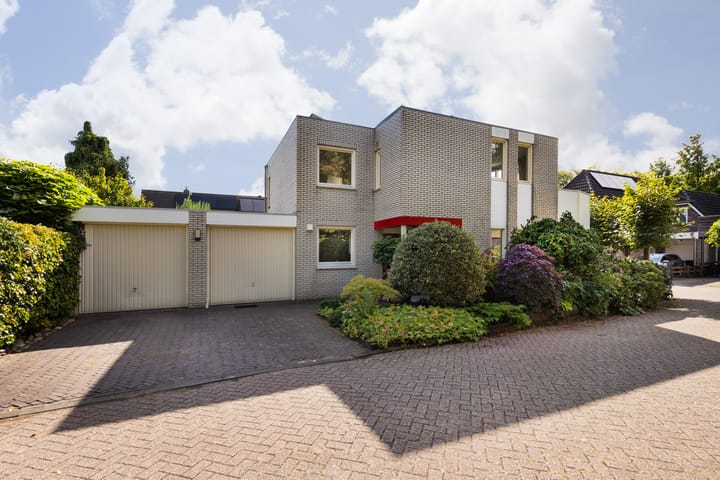 Wegedoornweg 1 in Haarlem foto
