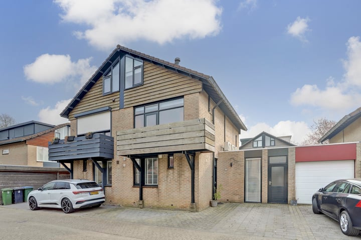 Weidebeemd 3 in Oosterhout foto