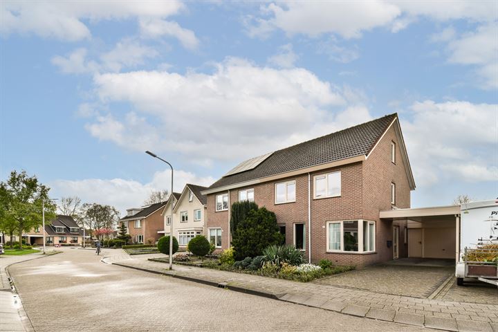 Weidelaan 269 in Raalte foto