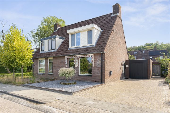 Weidemaad 82 in Oosterwolde foto