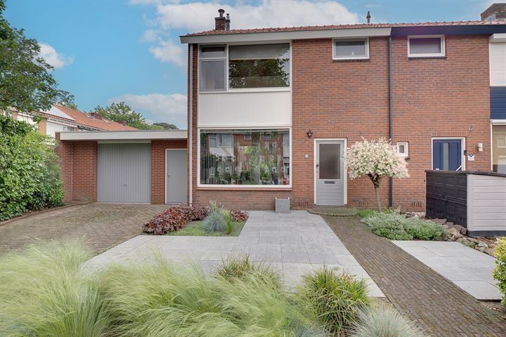 Weidestraat 16 in Didam foto