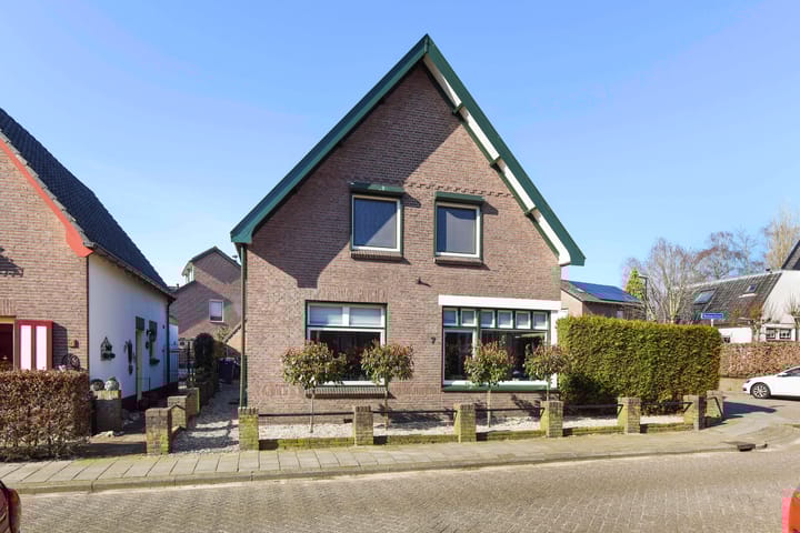 Weimarstraat 7 in Apeldoorn foto