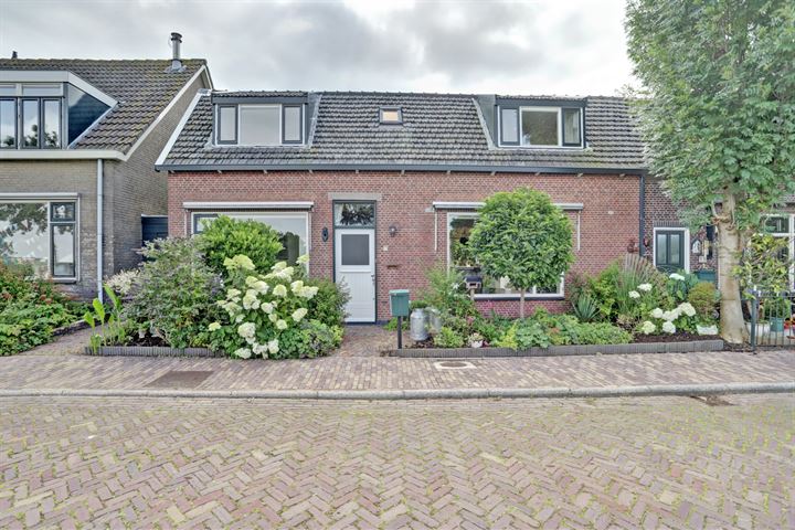Weipoortseweg 14 in Zoeterwoude foto