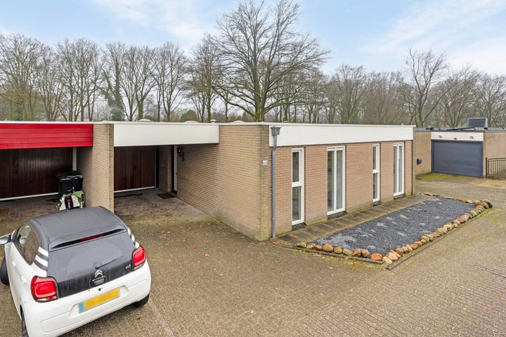 Wekingeslag 6A in Emmen foto