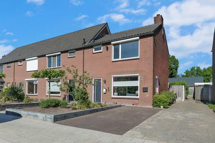 Wemekampstraat 91 in Hellendoorn foto