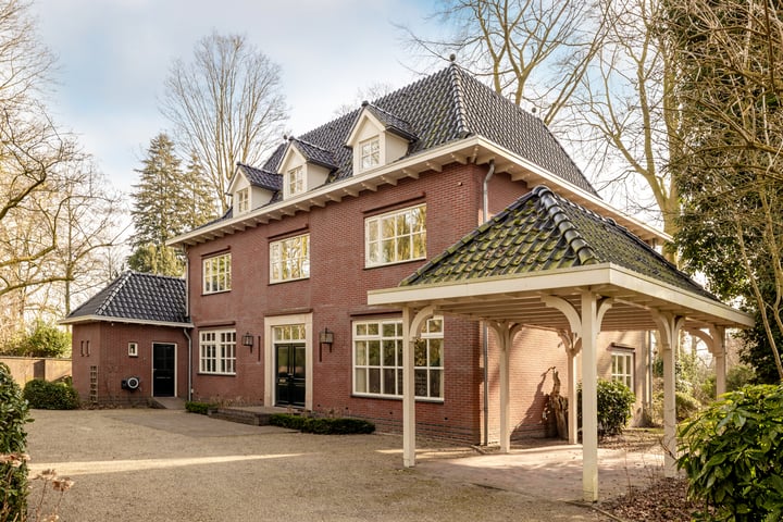 Wendel 12 in Breda foto