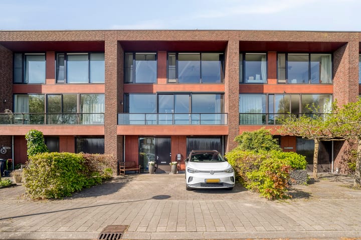 Werpanker 48 in Almere foto