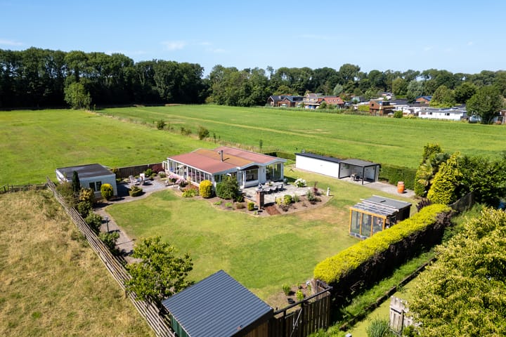 Westbroekse Binnenweg 64a in Tienhoven foto