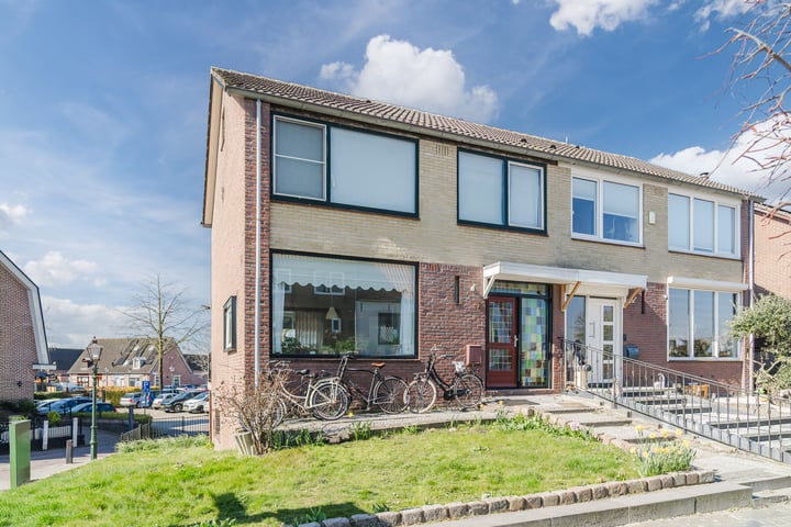 Westdijk 1 in Bunschoten-Spakenburg foto