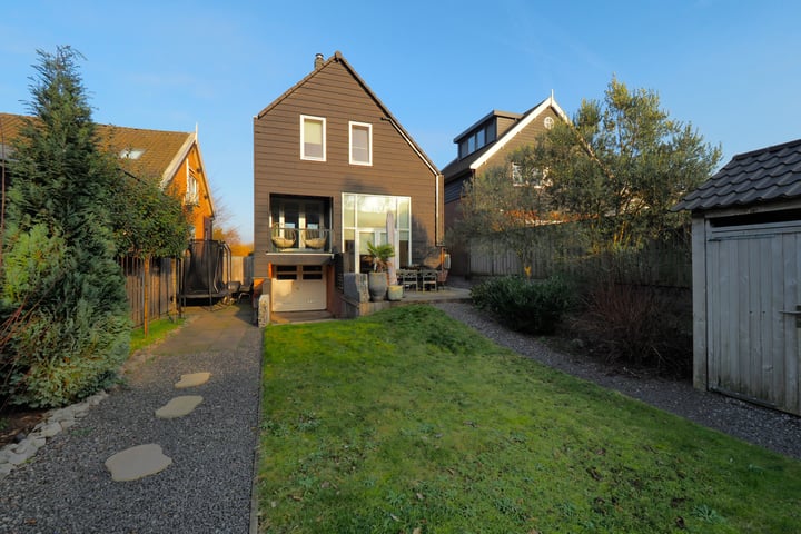 Westeind 113 in Papendrecht foto