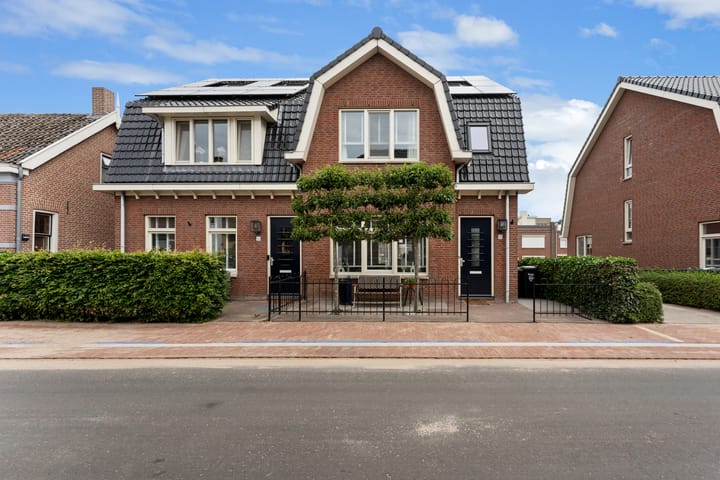 Westeind 50 in Papendrecht foto