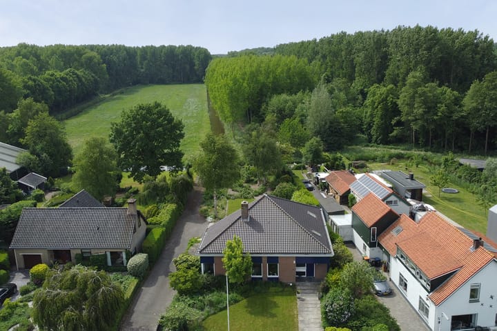 Westeinde 64 in Oud-Alblas foto