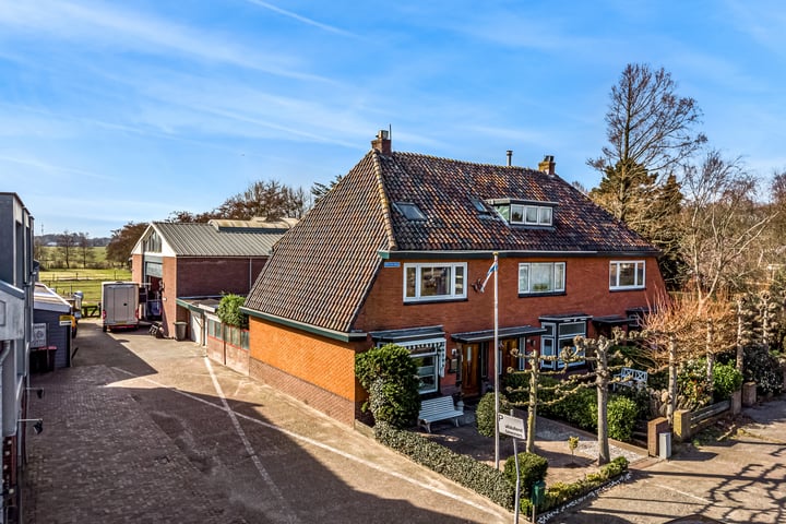 Westerweg 3 in Limmen foto